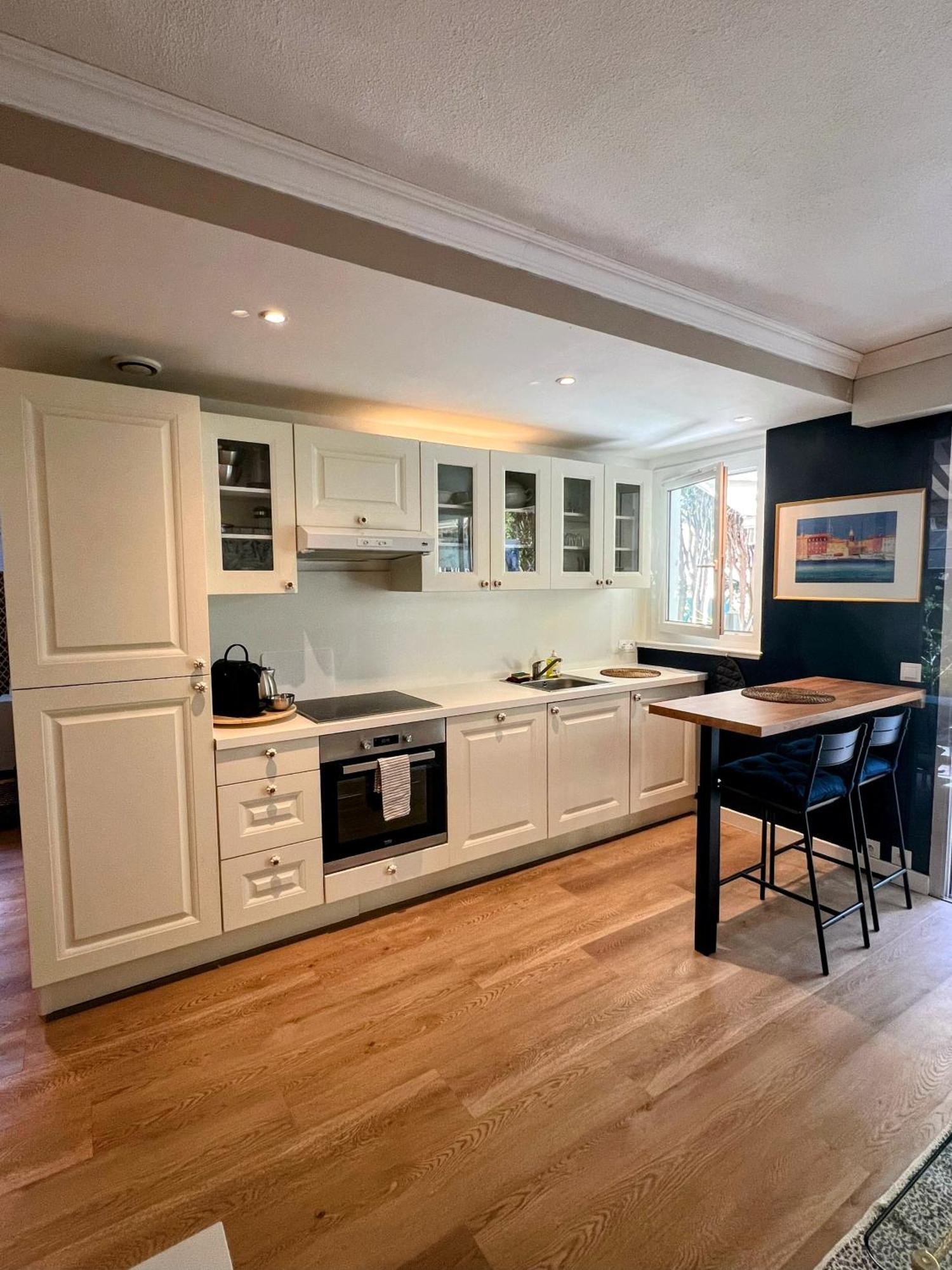 Superbe Appartement Avec Terrasse Jardin Et Parking Prive Saint-Tropez Eksteriør billede